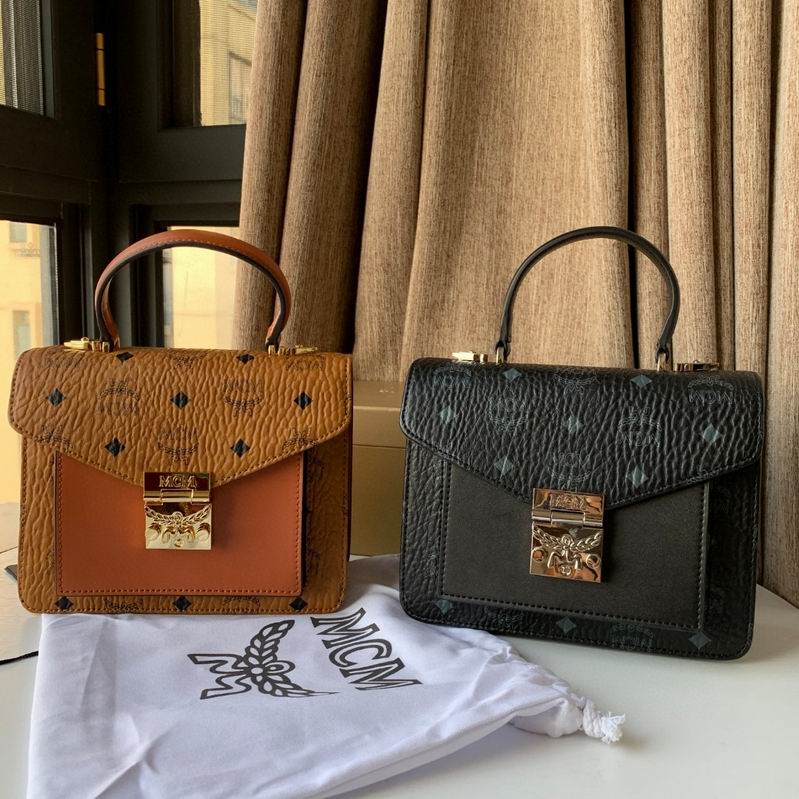 MCM ٰ  17x21x8 27x19.5x11 dy2