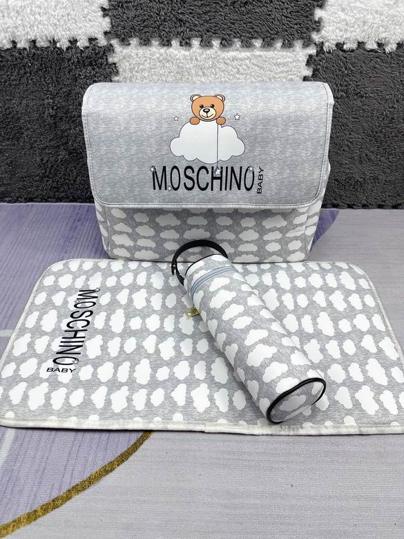 Moschino  40x30x15cm CX 4