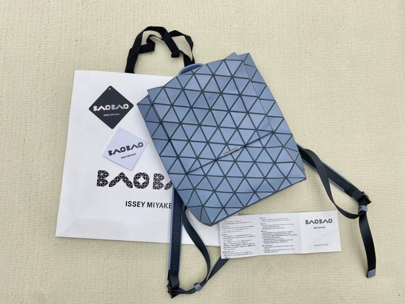 Issey Miyake 35x28x8cm Yt3