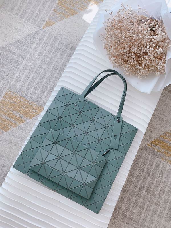 Issey Miyake 24x16cm Yt2