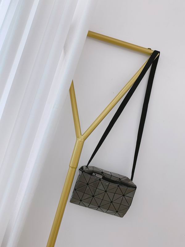 Issey Miyake BB66 23x15cm Yt4