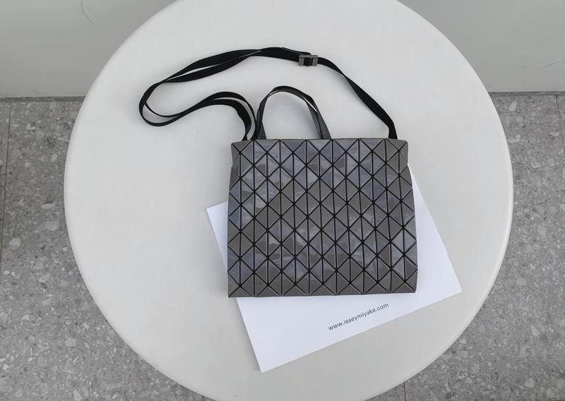Issey Miyake BB35 28x24x2.5cm Yt̼ɫ