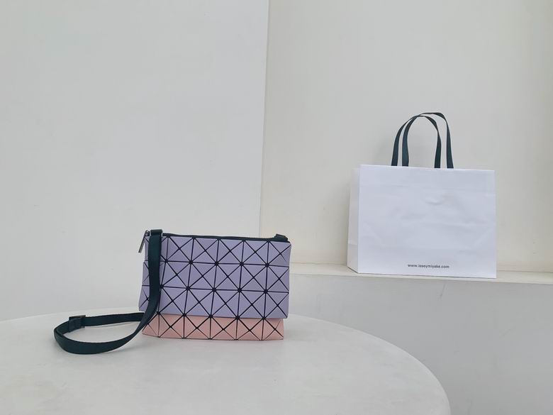 BB21-AG546 23.7X15.7X3.8cm YT 4ɫ