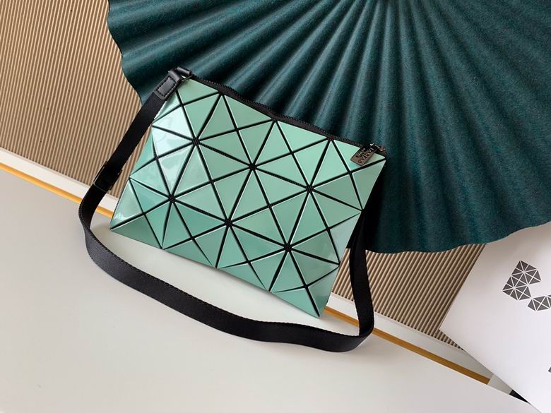 BB81-AG352 23X17cm YT 2