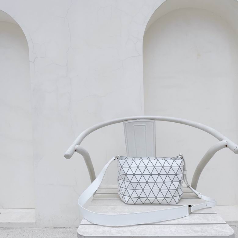 BB91-AG314 31X16.5X11cm YT 6ɫ