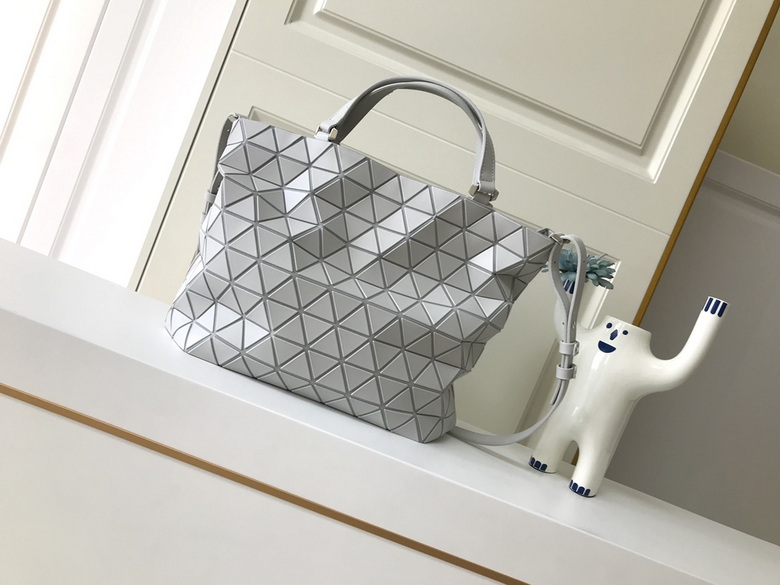 BB93-AG301 42X29X13cm YT 8