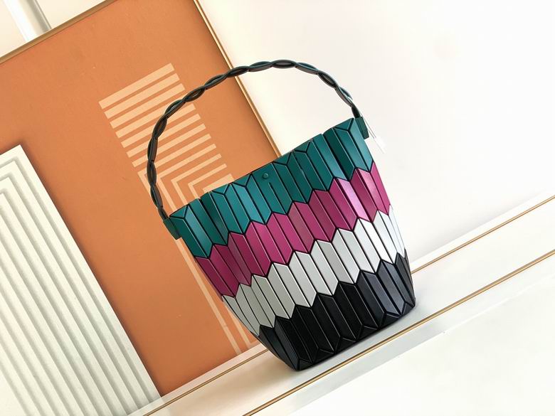 24.5X16.2X16.2cm С18.8X13.4X13.4cm 030701 YT 1