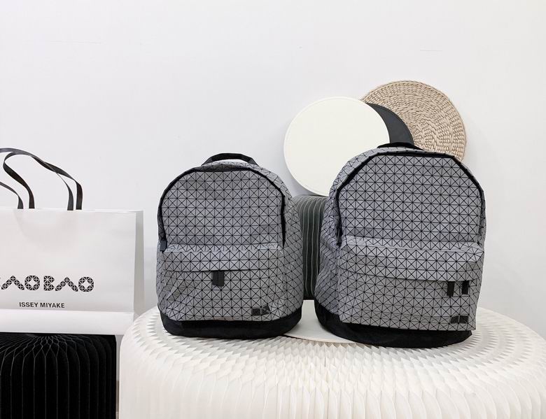 BB77 42X33X15cm YT 9