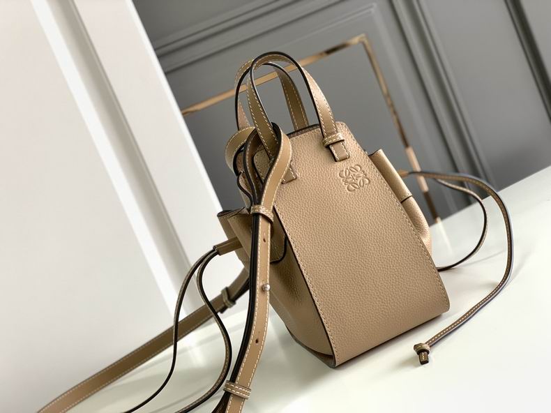 Loewe 061847 19x11x17cm ss37