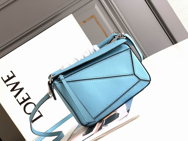 Loewe 061838 18x12.5x8cm ss6