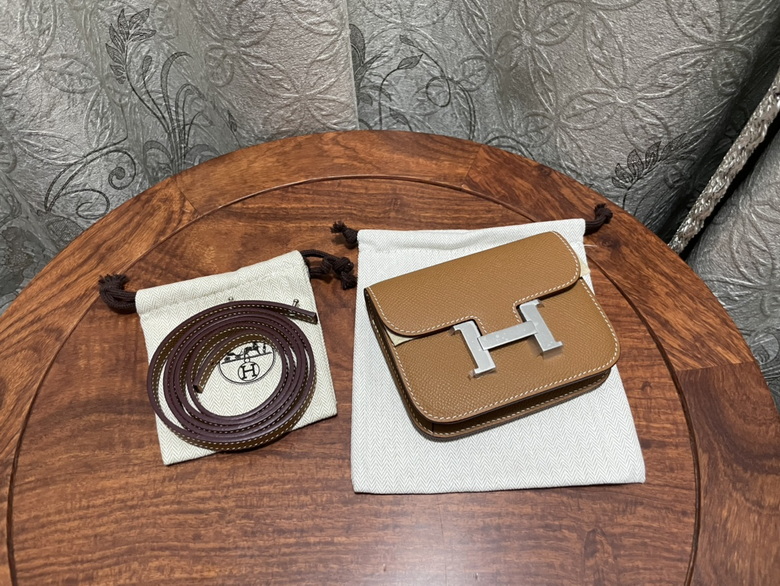 constance slim 080504 AM-5