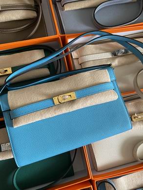 Kelly wocepson 080509 AM-5