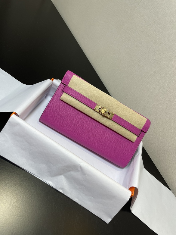 20.5X11X2cm 081703 AM 16