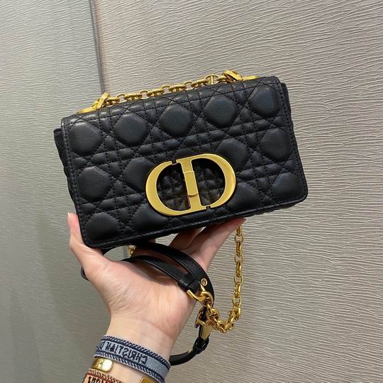 Dior Caro菱格纹 20x12x7cm CN7色