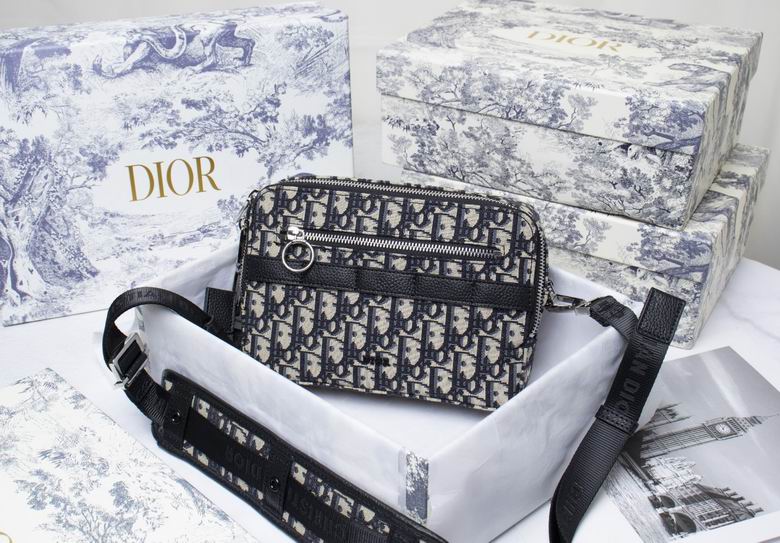 Dior Shoulder Bags Women 1:1